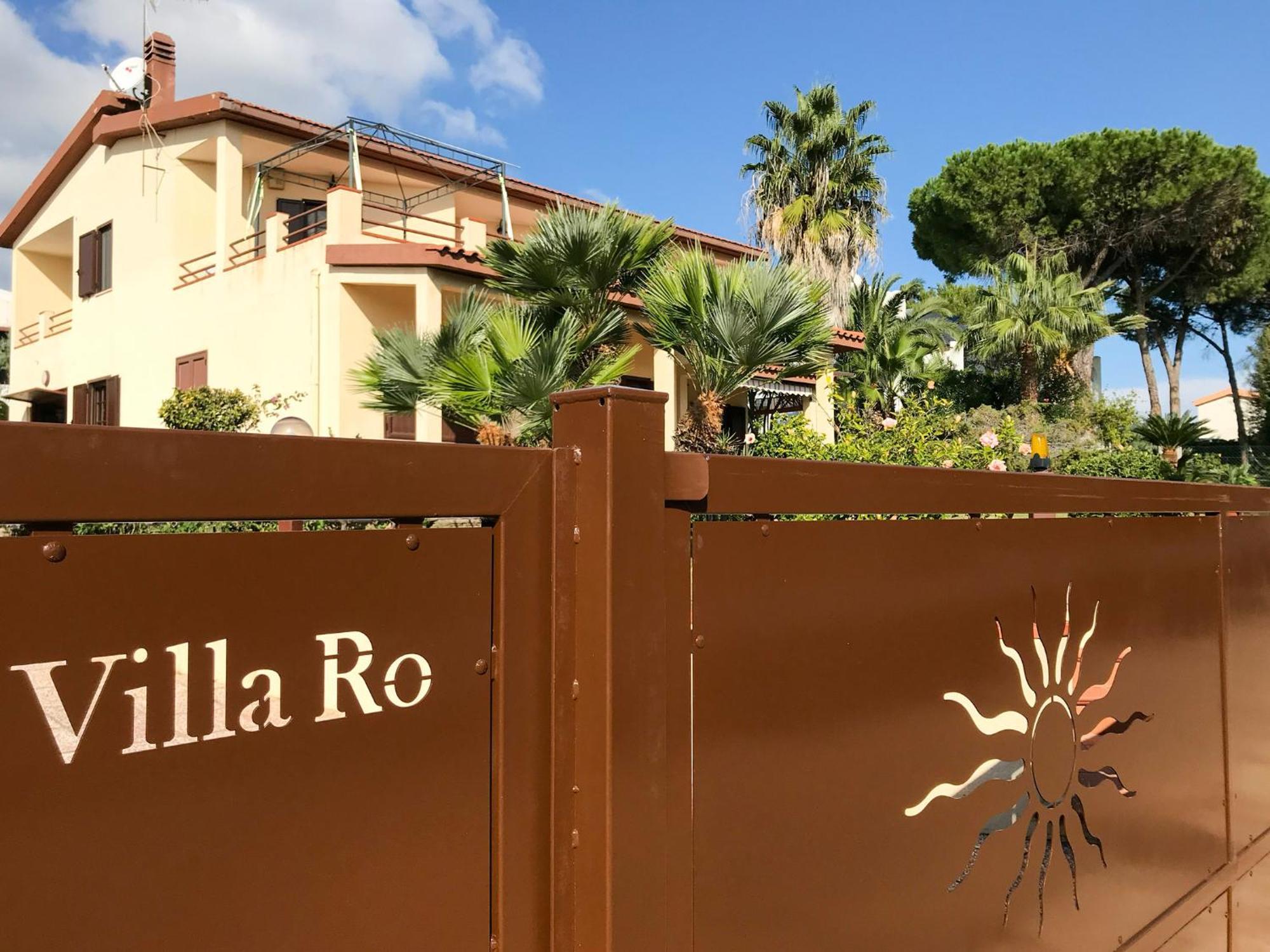 Villa Ro Porto Columbu - Perd'E Sali Екстериор снимка