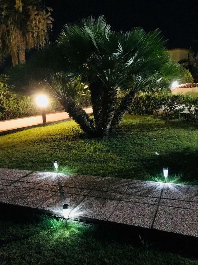 Villa Ro Porto Columbu - Perd'E Sali Екстериор снимка