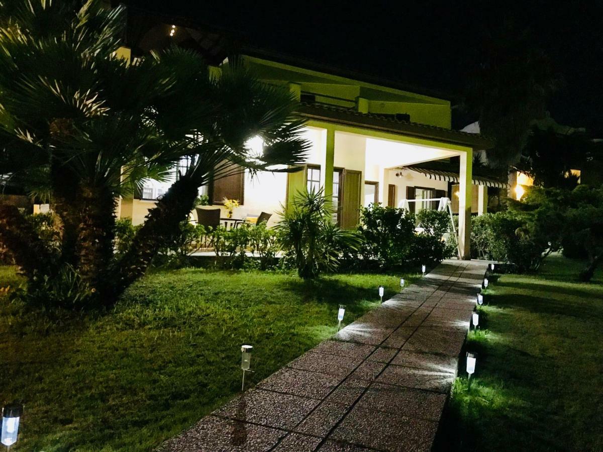 Villa Ro Porto Columbu - Perd'E Sali Екстериор снимка